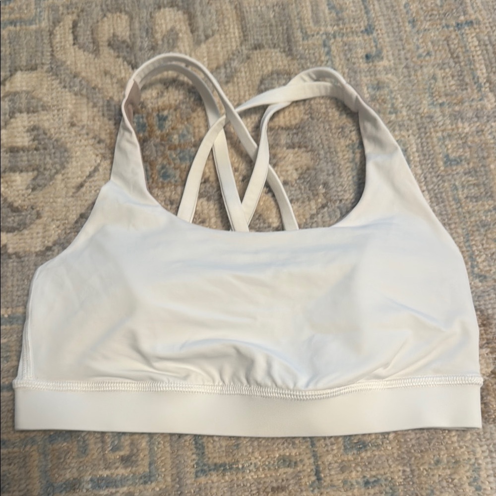 White lululemon sports bra